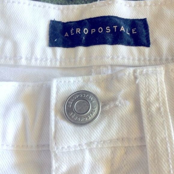 AEROPOSTALE White Denim Distressed Aero Cheeky Shorts Size 0 - Picture 12 of 15